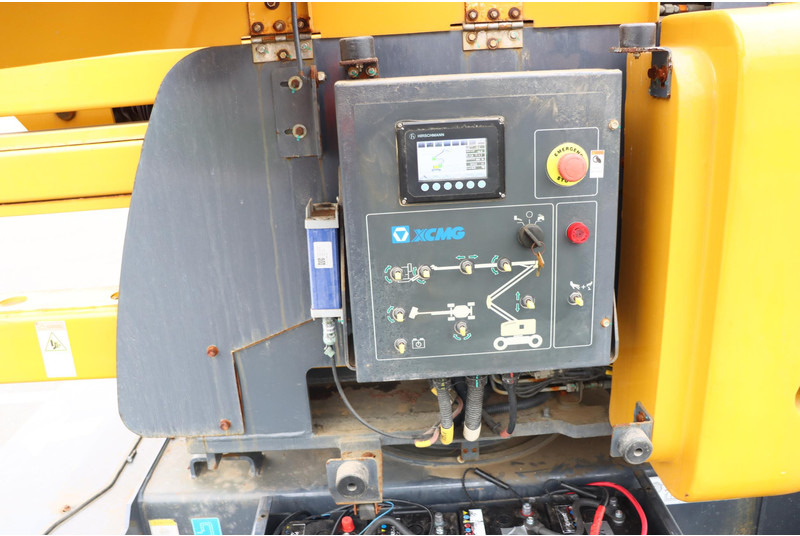Knikarmhoogwerker XCMG XGA16ACE