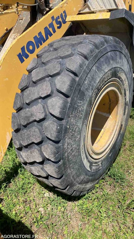 Lader CHARGEUR KOMATSU WA200-5 - 2006 - 5636 HEURES