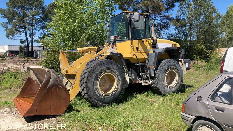 Lader CHARGEUR KOMATSU WA200-5 - 2006 - 5636 HEURES