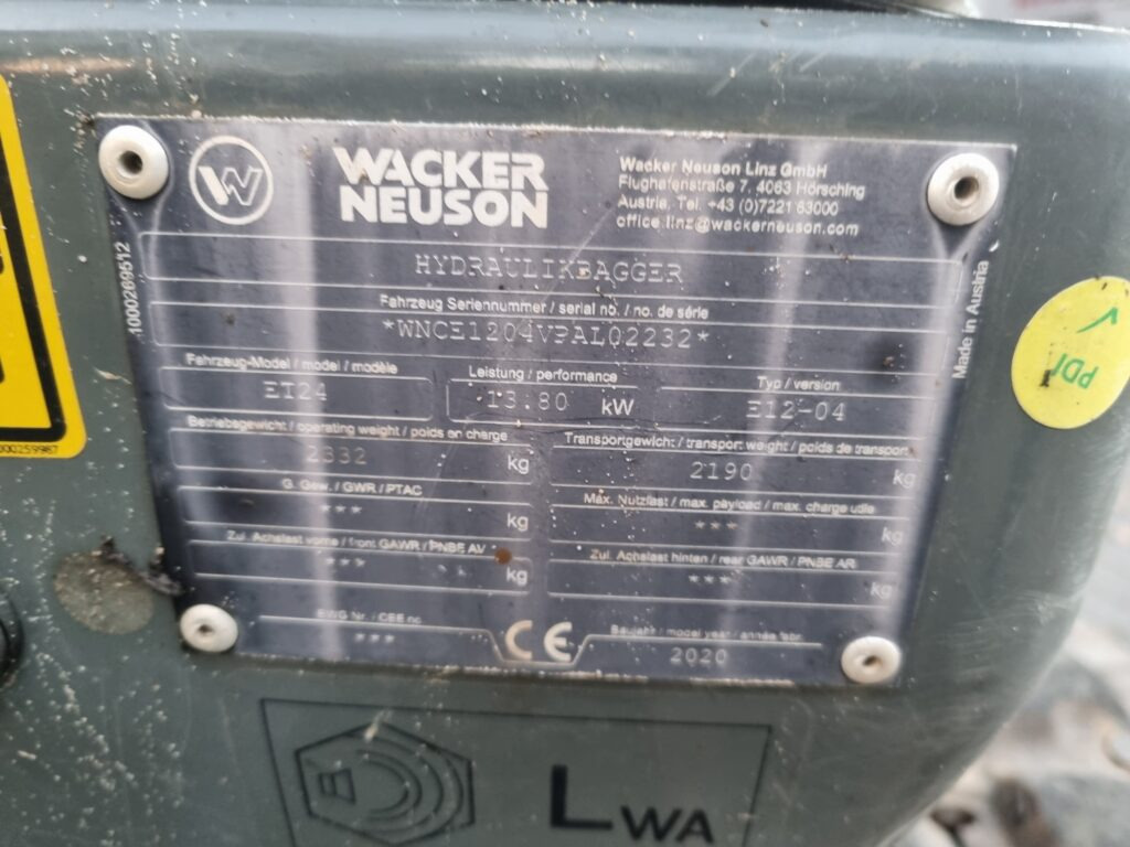 Minigraafmachine WACKER NEUSON ET24 minidigger