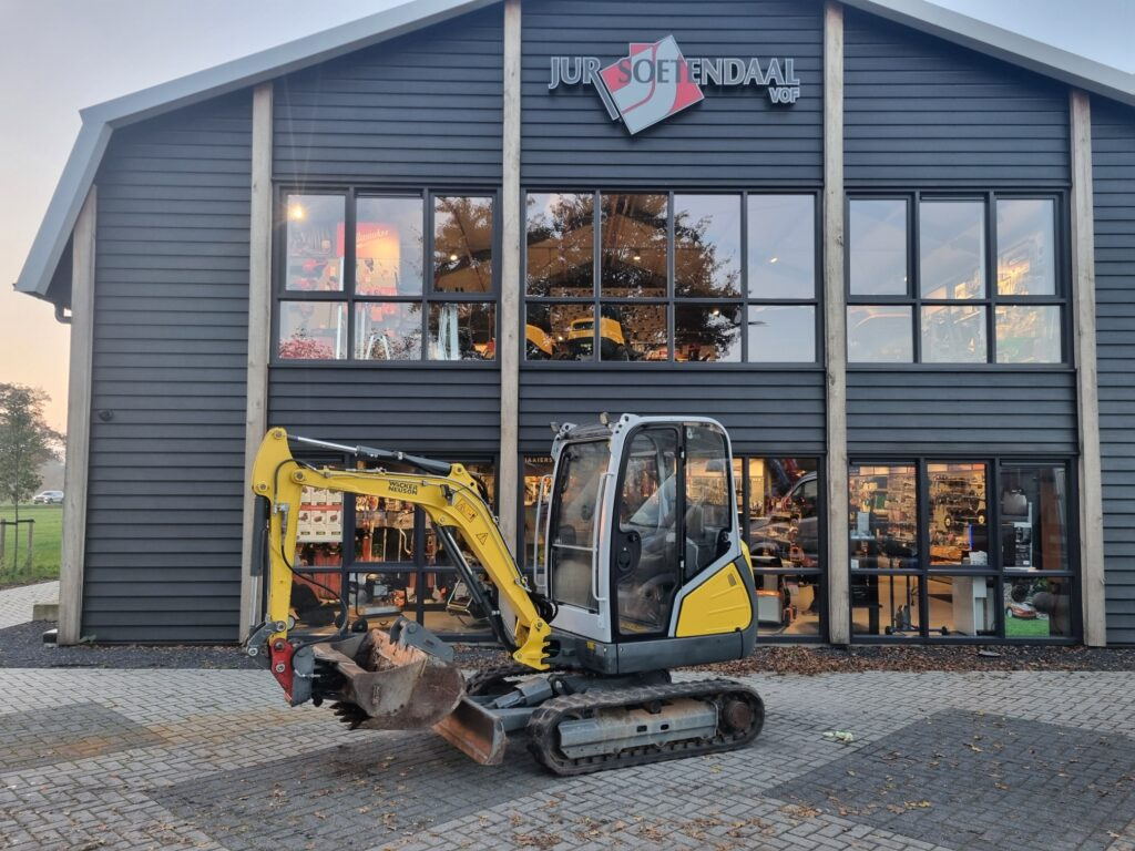 Minigraafmachine WACKER NEUSON ET24 minidigger