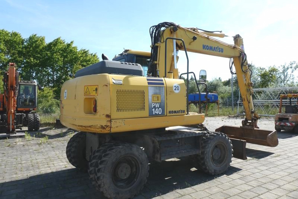 Mobiele graafmachine KOMATSU HANOMAG Mobilbagger PW140-7 Mobilbagger