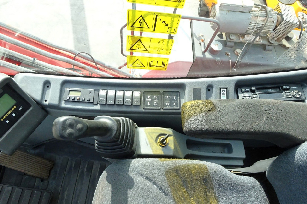 Mobiele graafmachine New Holland MH 6.6 Umschlagbagger