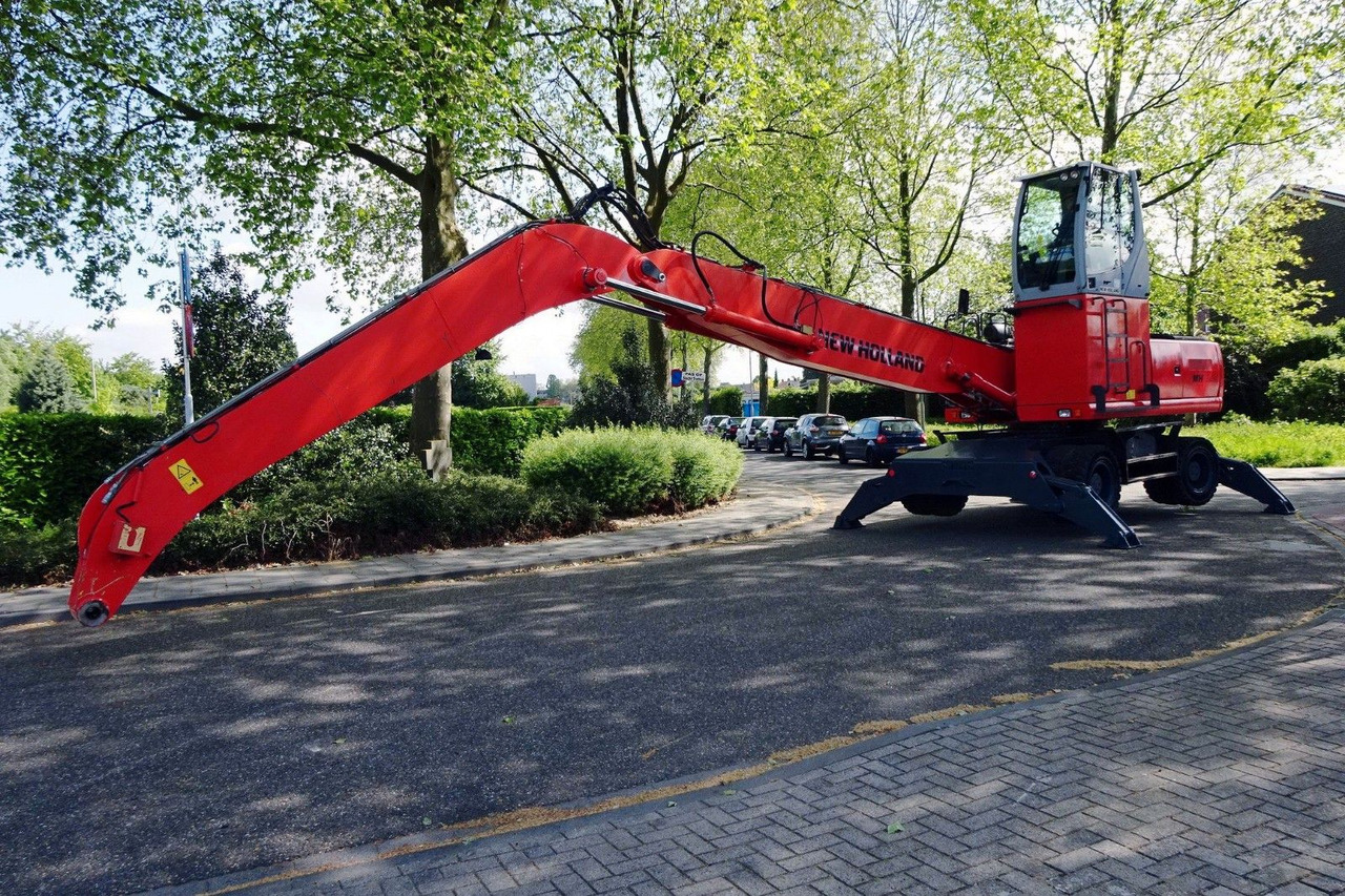 Mobiele graafmachine New Holland MH 6.6 Umschlagbagger