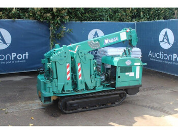 Maeda MC264 - mobiele kraan