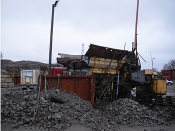 Morgårdshammer knuser + maskinhenger - bouwmachine