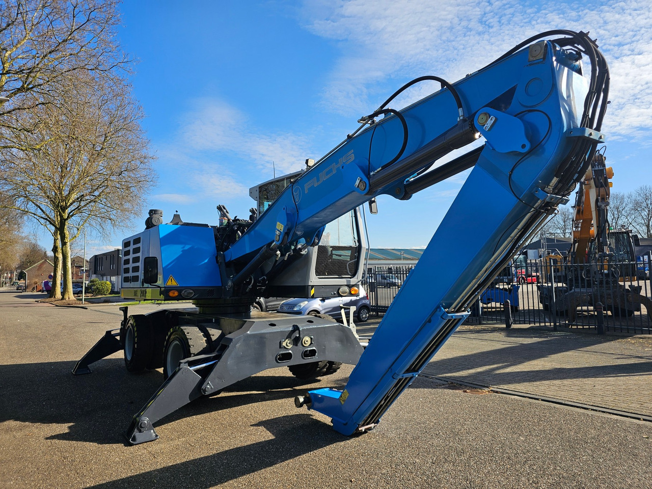 Overslagkraan Fuchs MHL 320 Materialhandler With Magnet System
