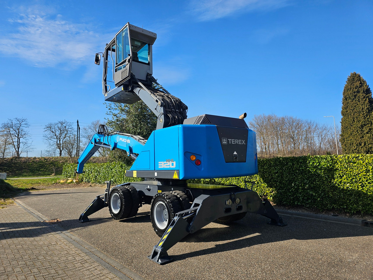 Overslagkraan Fuchs MHL 320 Materialhandler With Magnet System