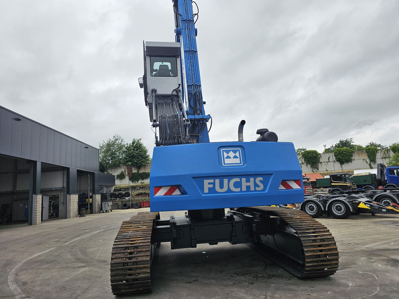 Overslagkraan Fuchs RHL 350 Materialhandler  With Adjustable Tracks