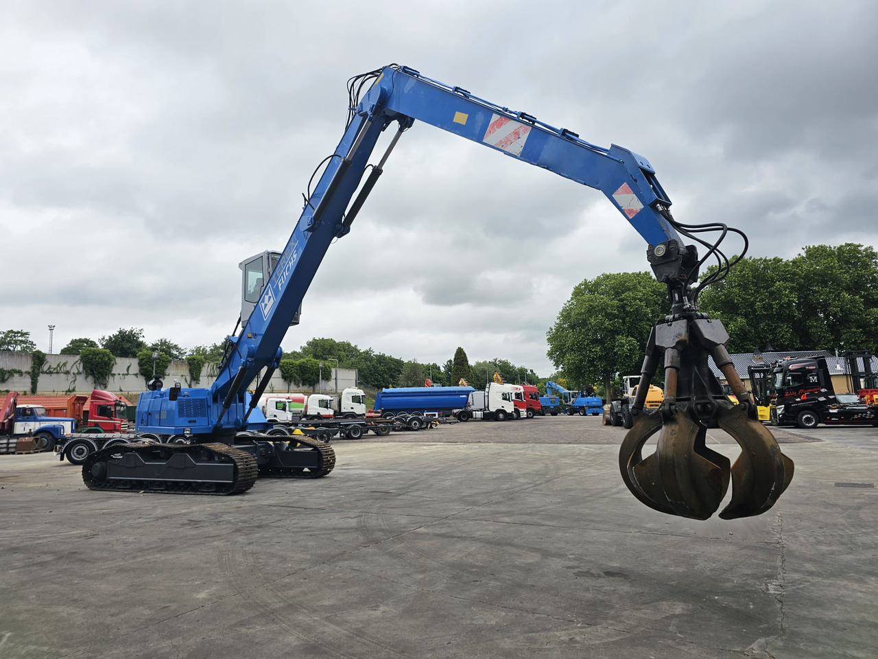Overslagkraan Fuchs RHL 350 Materialhandler  With Adjustable Tracks