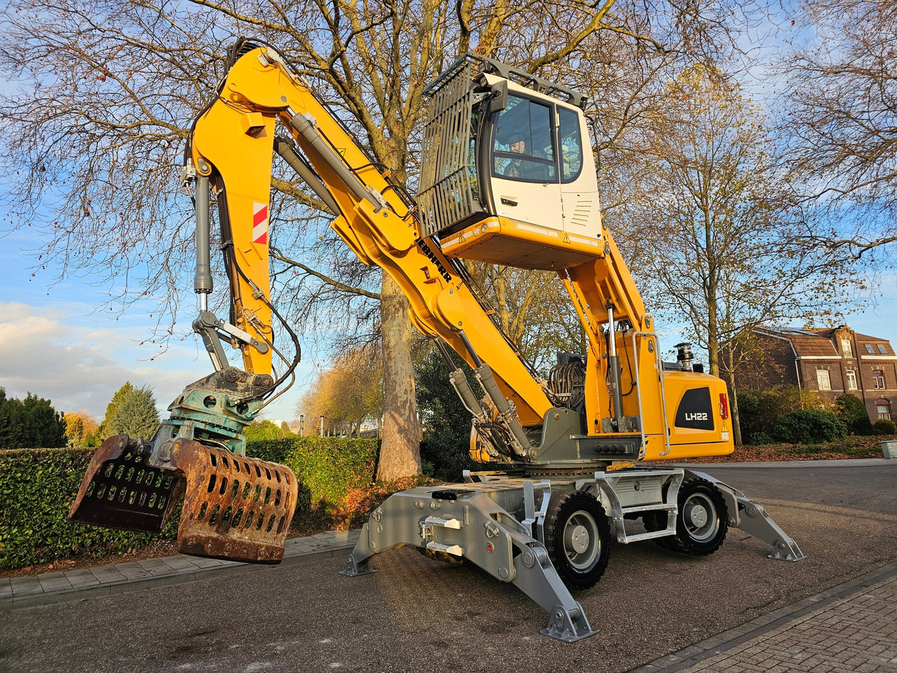 Overslagkraan Liebherr LH 22M Litronic