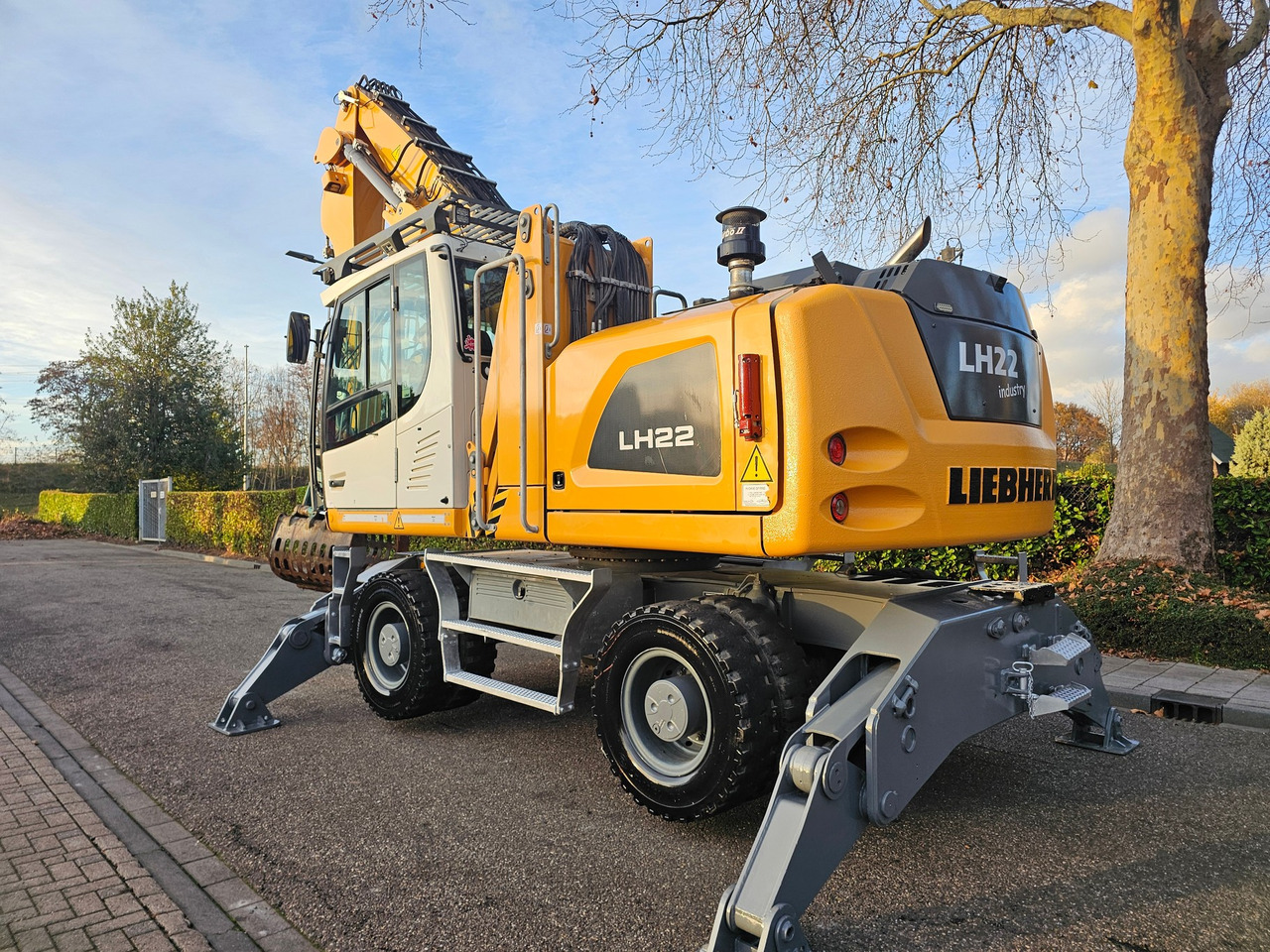 Overslagkraan Liebherr LH 22M Litronic