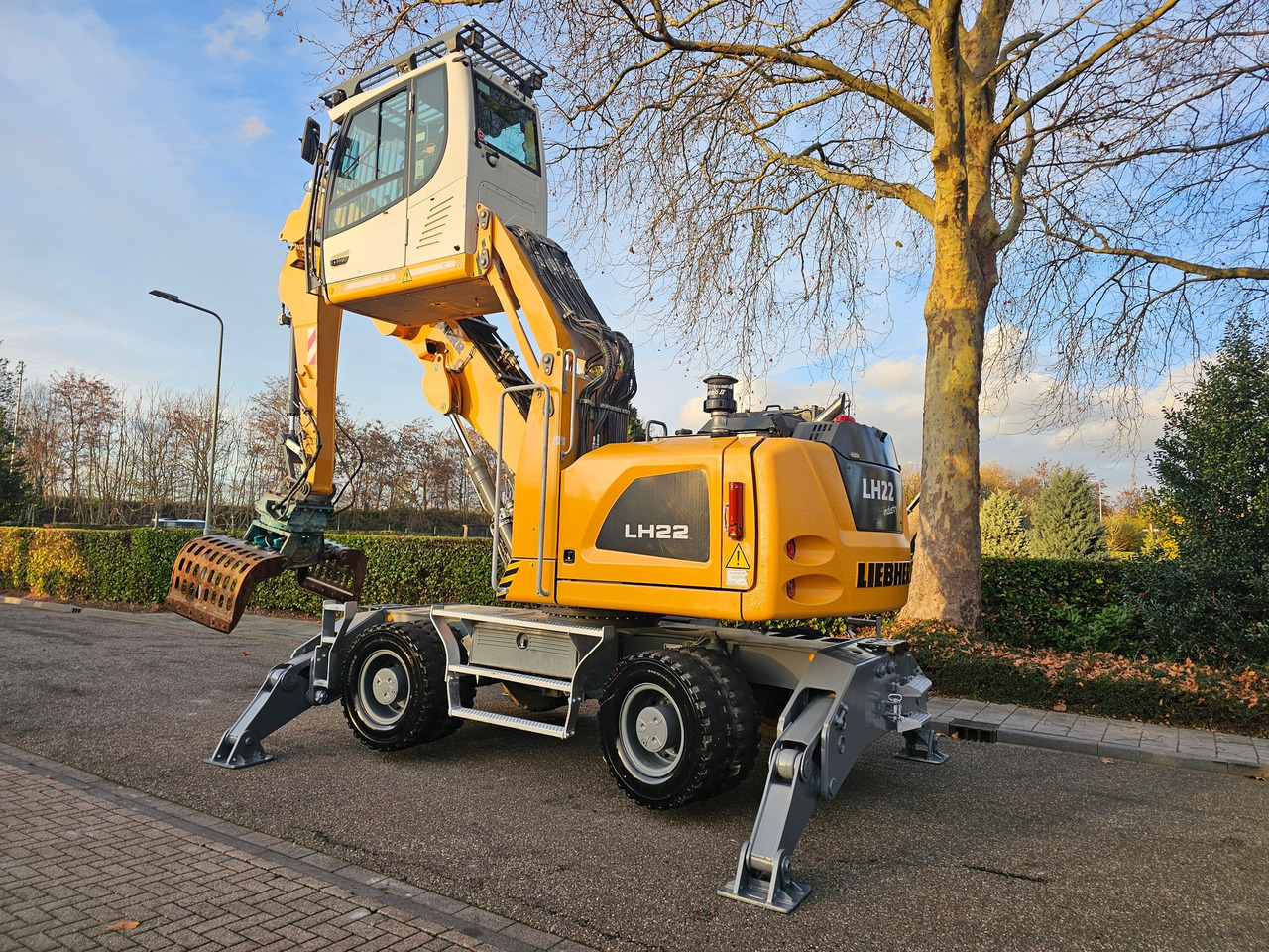 Overslagkraan Liebherr LH 22M Litronic