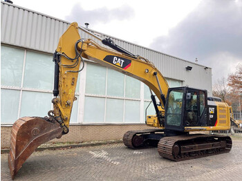 Rupsgraafmachine Caterpillar 323 F L **YEAR 2016* 9458 HOURS