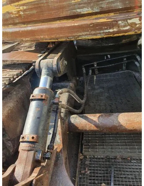 Rupsgraafmachine Caterpillar 3 Stück! 328D TUNNELBAG Tiefl. Schild Ripper 328D TUNNELBAG Tiefl. Schild Ripper