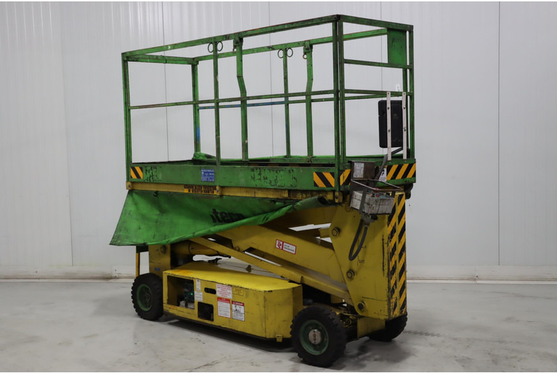 Schaarlift Iteco PA60