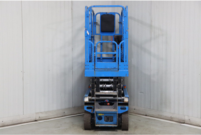 Schaarlift Mantall XE80N