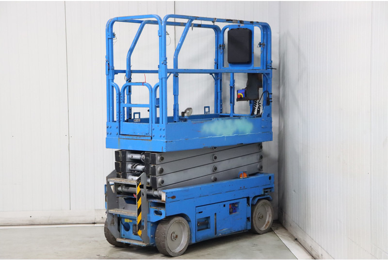 Schaarlift Mantall XE80N