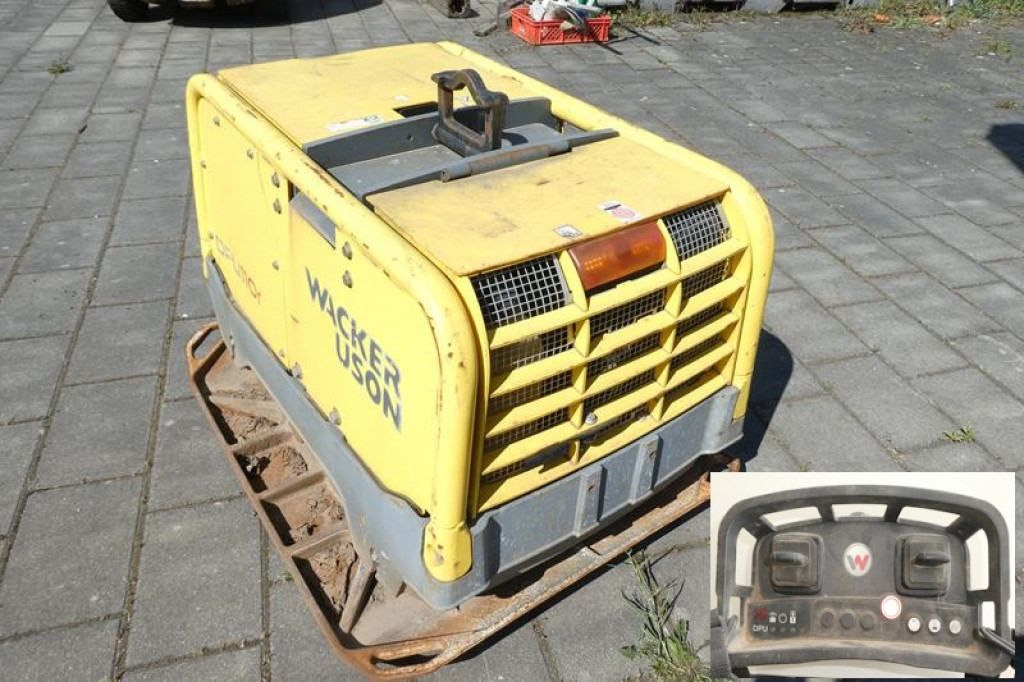 Trilplaat Wacker Neuson SE Rüttelplatte DPU 110rLem970 Baumaschine inkl. Fernbedienung