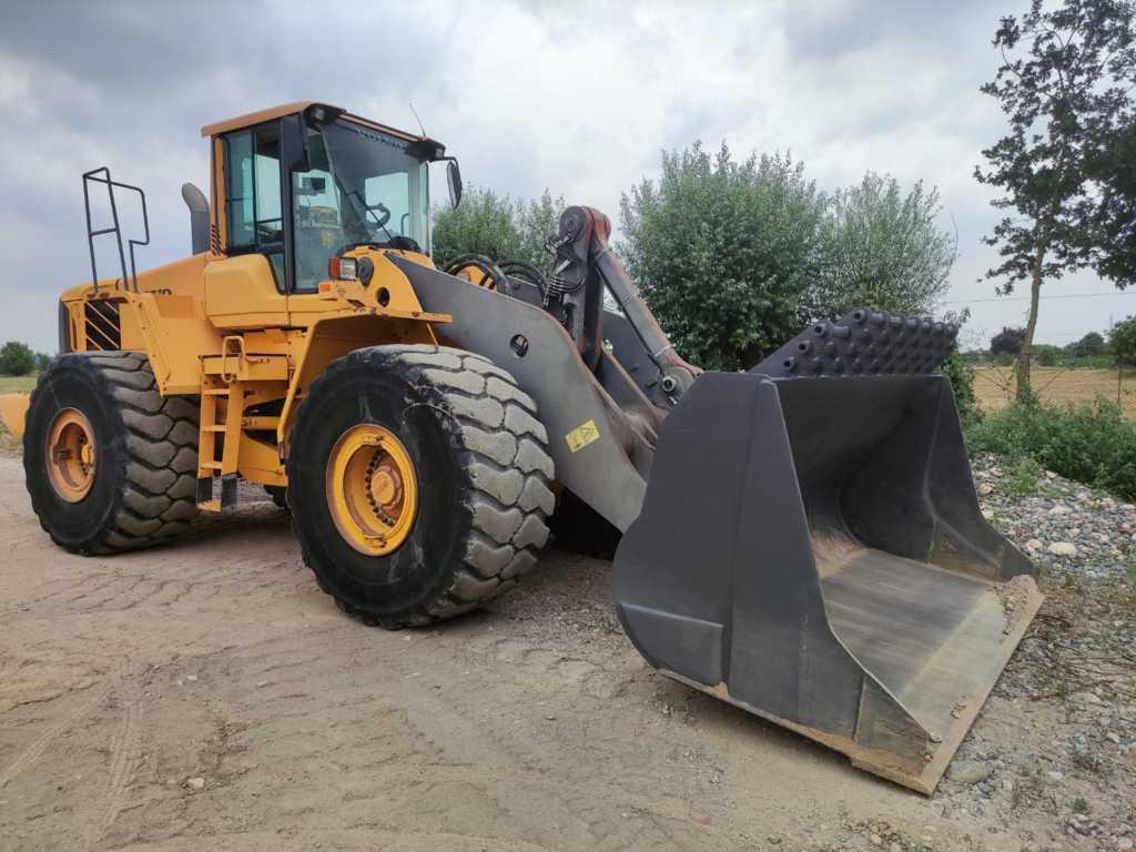 VOLVO L220F - Wiellader: afbeelding 1