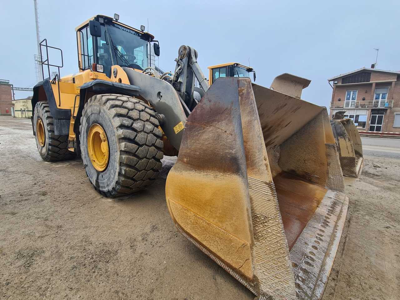 VOLVO L220G - Wiellader: afbeelding 1