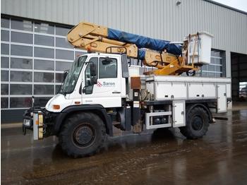 Vrachtwagen hoogwerker 2007 Mercedes UNIMOG U400