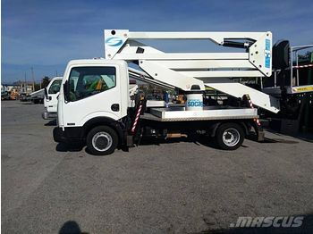 Vrachtwagen hoogwerker NISSAN CABSTAR