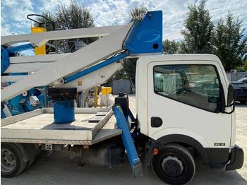 Vrachtwagen hoogwerker RENAULT
