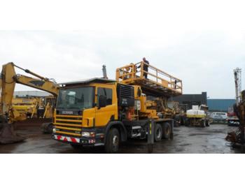 Vrachtwagen hoogwerker Scania P 94 D 230