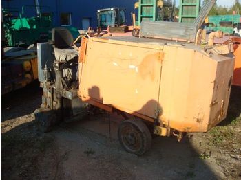 WIRTGEN 500
 - bouwmachine