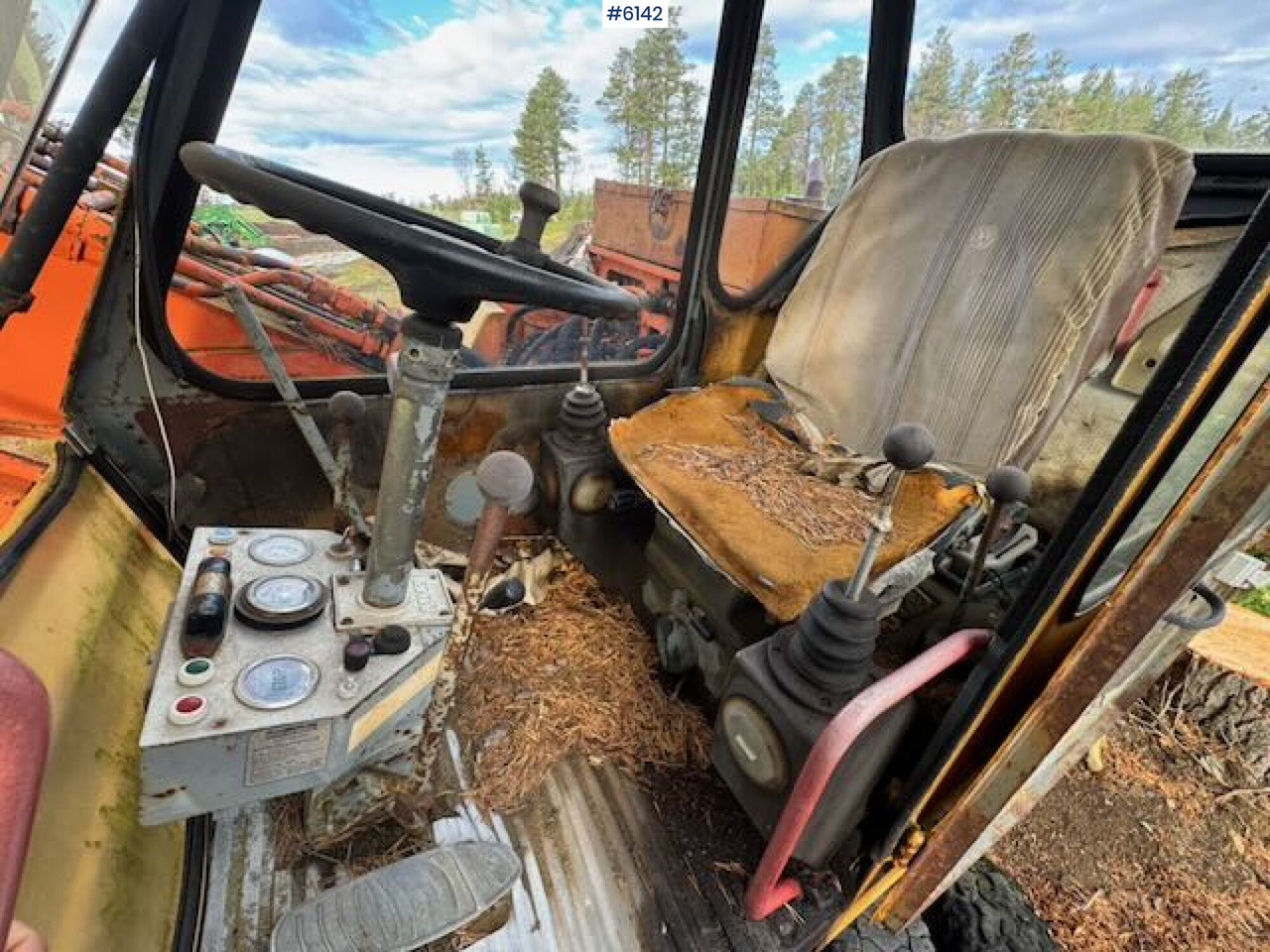 Wiellader 1975 Atlas wheeled excavator. Repair project