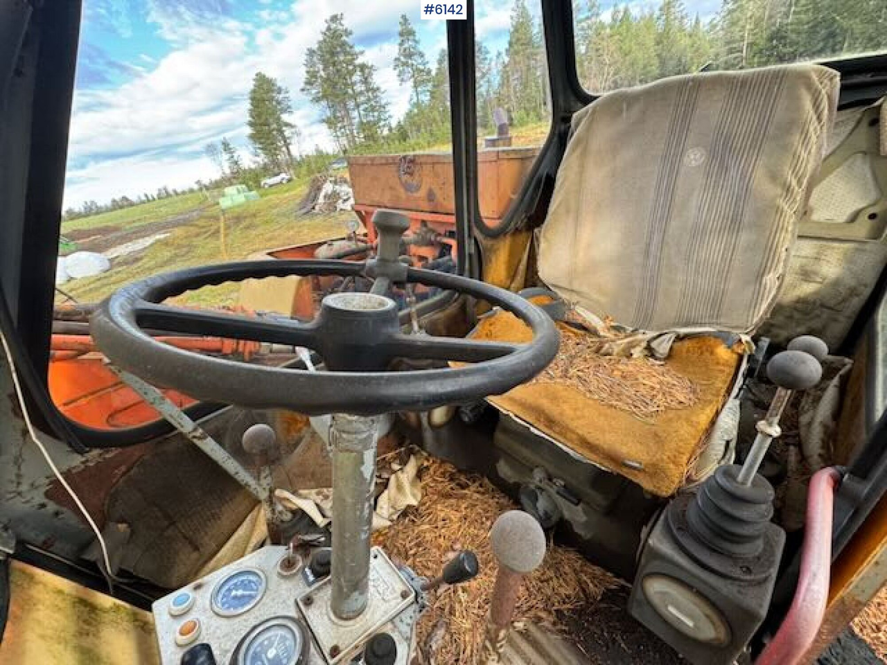 Wiellader 1975 Atlas wheeled excavator. Repair project