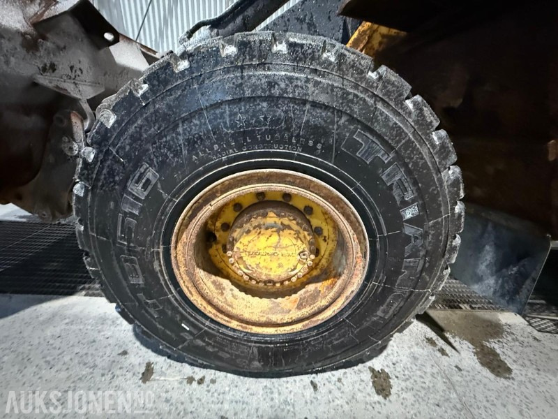 Wiellader 1986 Volvo L90 Hjullaster med skuffe