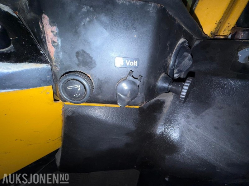 Wiellader 1986 Volvo L90 Hjullaster med skuffe