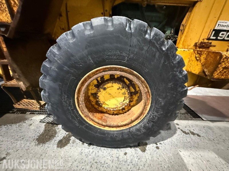 Wiellader 1986 Volvo L90 Hjullaster med skuffe