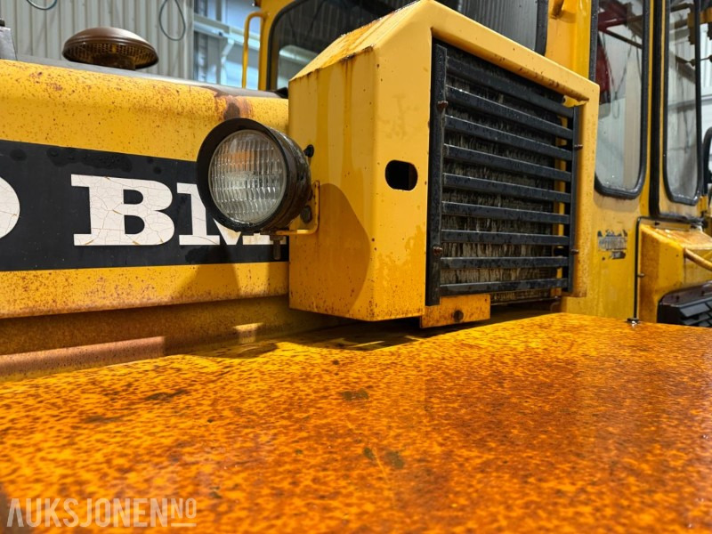 Wiellader 1986 Volvo L90 Hjullaster med skuffe