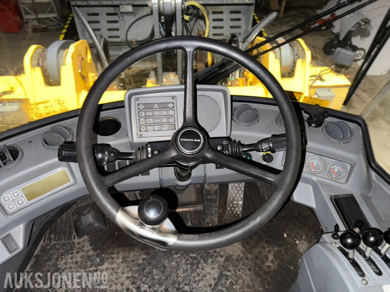 Wiellader 1996 Volvo L70C - Klappvinge - Sentralsmøring - 18 290t