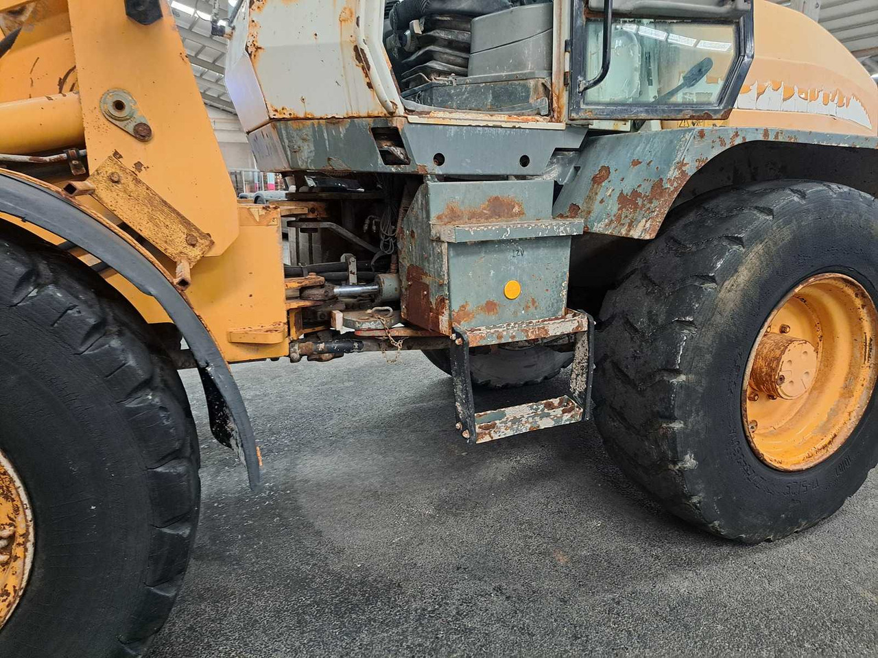 Wiellader 2002 LIEBHERR L514 SHOVEL