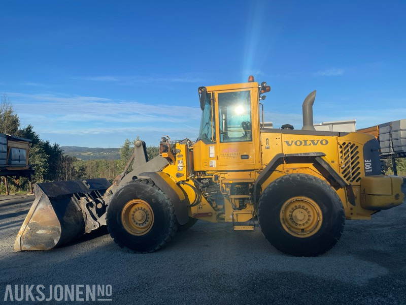 Wiellader 2003 Volvo L90E