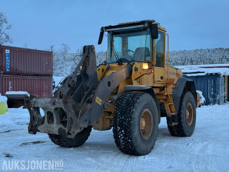 Wiellader 2004 Volvo L90E - Sentralsmøring - Ny motor