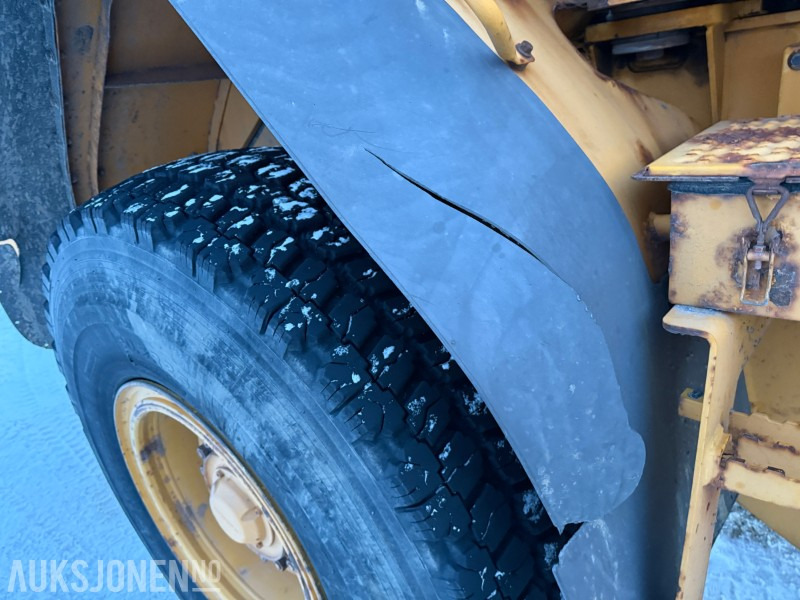 Wiellader 2004 Volvo L90E - Sentralsmøring - Ny motor