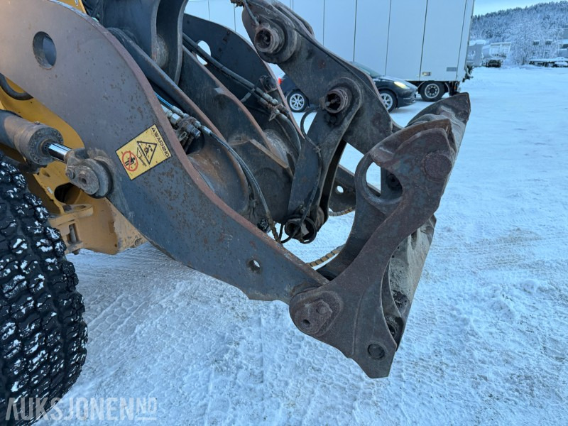 Wiellader 2004 Volvo L90E - Sentralsmøring - Ny motor