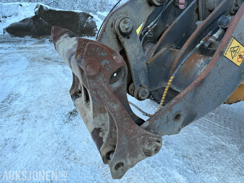 Wiellader 2004 Volvo L90E - Sentralsmøring - Ny motor