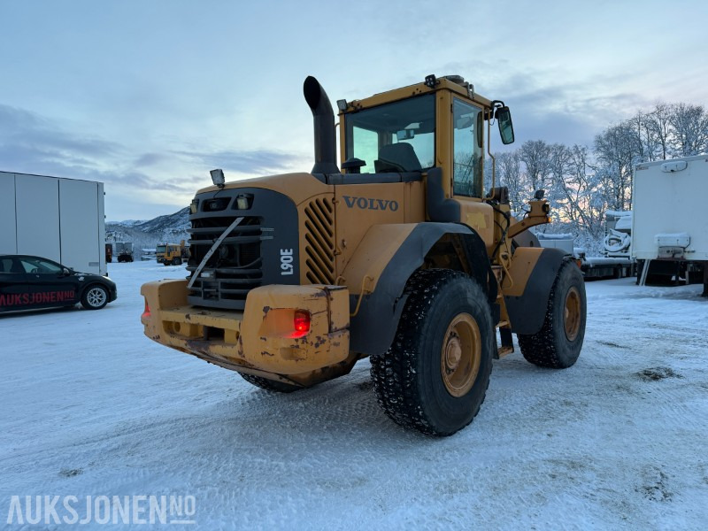Wiellader 2004 Volvo L90E - Sentralsmøring - Ny motor
