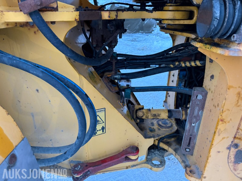 Wiellader 2004 Volvo L90E - Sentralsmøring - Ny motor