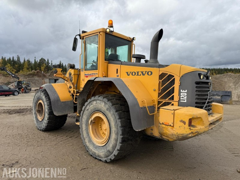 Wiellader 2006 Volvo L120E - Sentralsmøring - 14887 timer