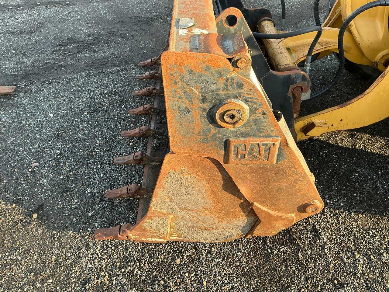 Wiellader 2011 CATERPILLAR 906H SHOVEL