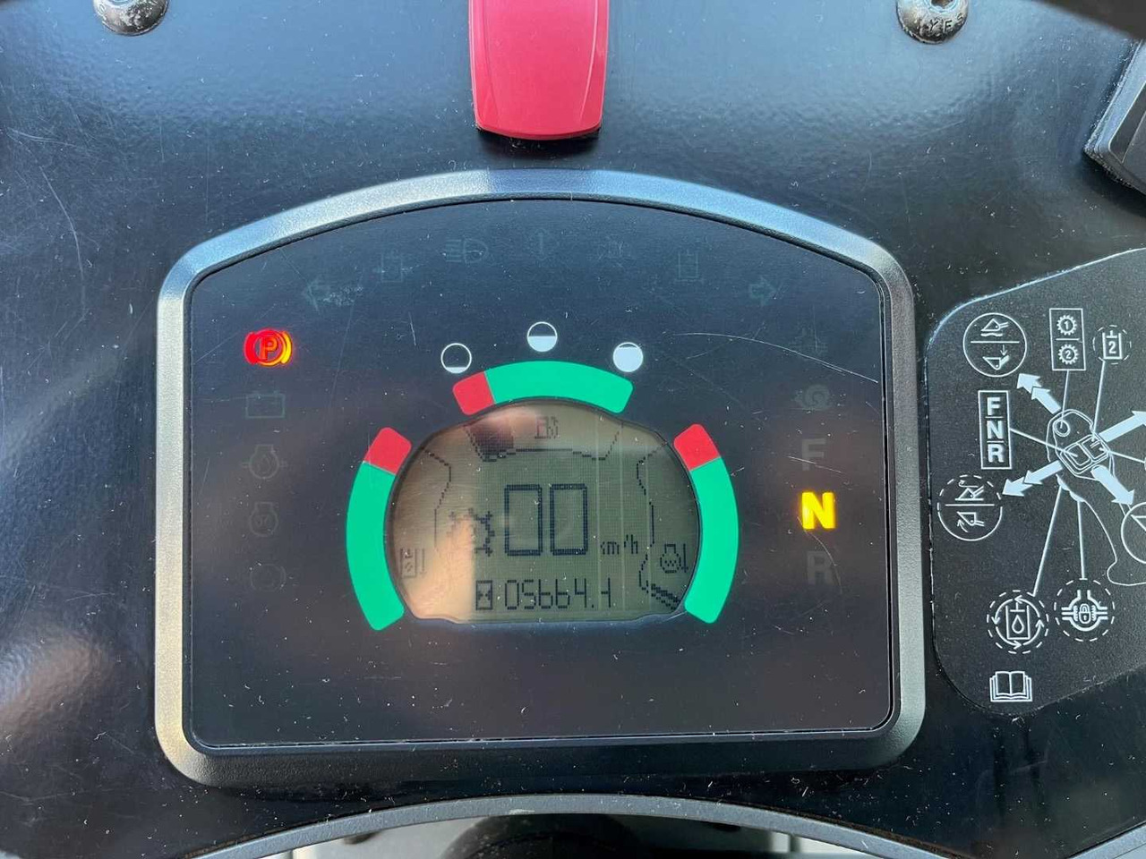 Wiellader 2011 CATERPILLAR 906H SHOVEL