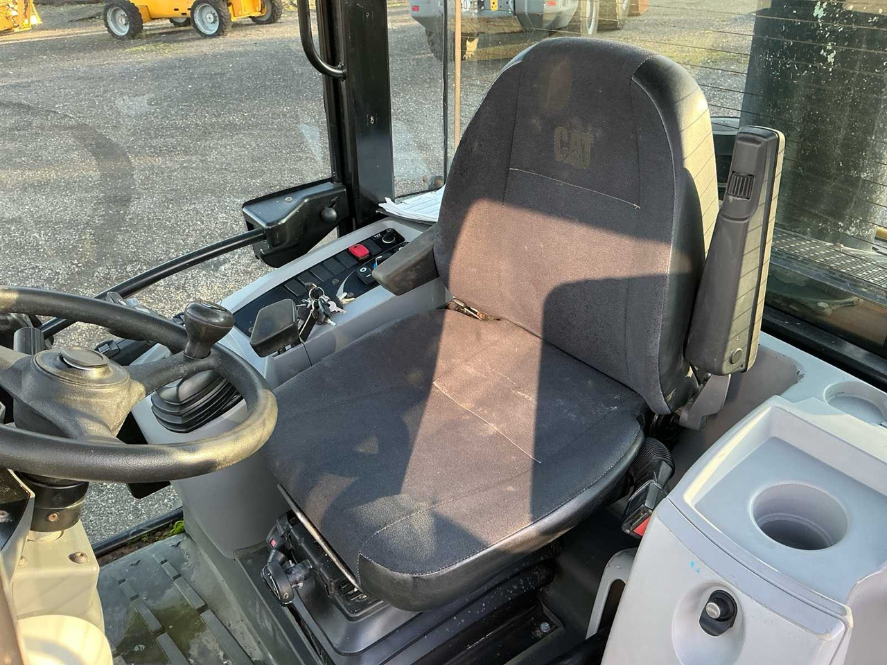 Wiellader 2011 CATERPILLAR 906H SHOVEL