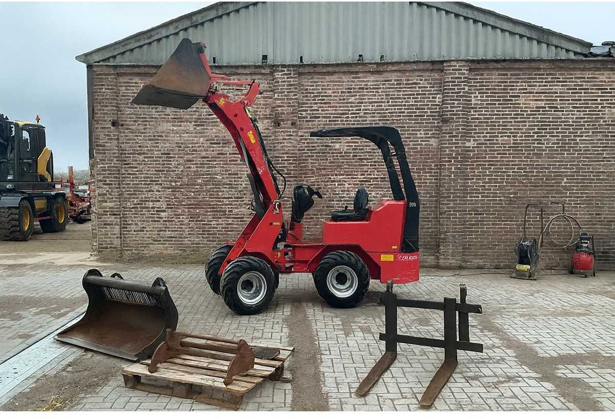 Wiellader 2011 MACKS 333 SHOVEL